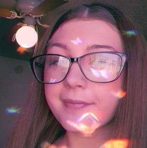 Meet your Posher, Jasmine